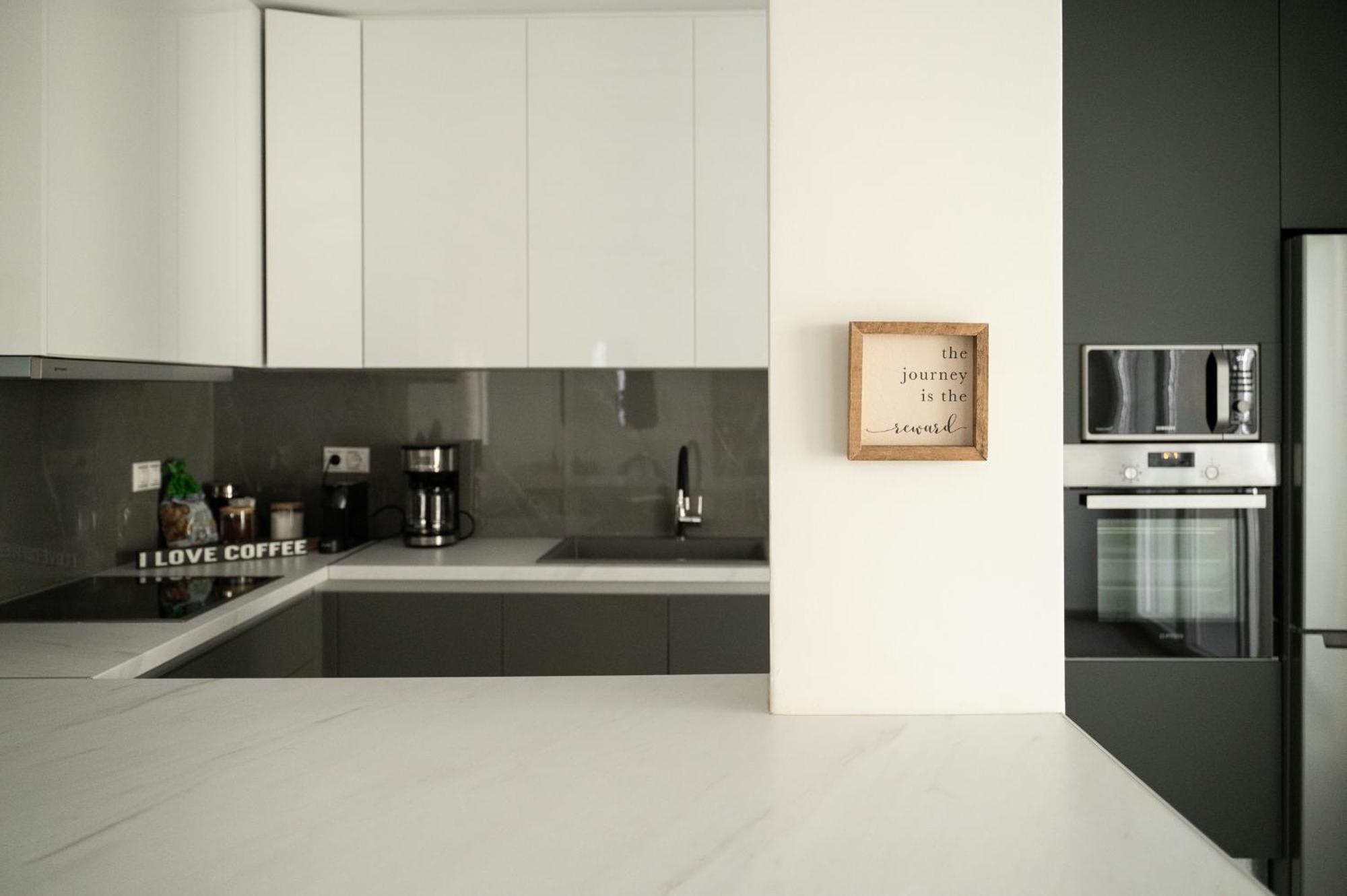 L' Horizon Luxury Living By 8Essentially Heraklion  Ngoại thất bức ảnh